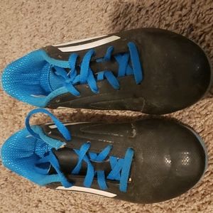 Adidas Boy's soccer cleats